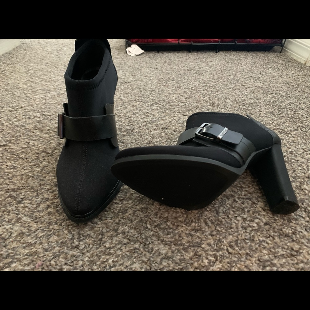 High heels - Picture 3 of 3